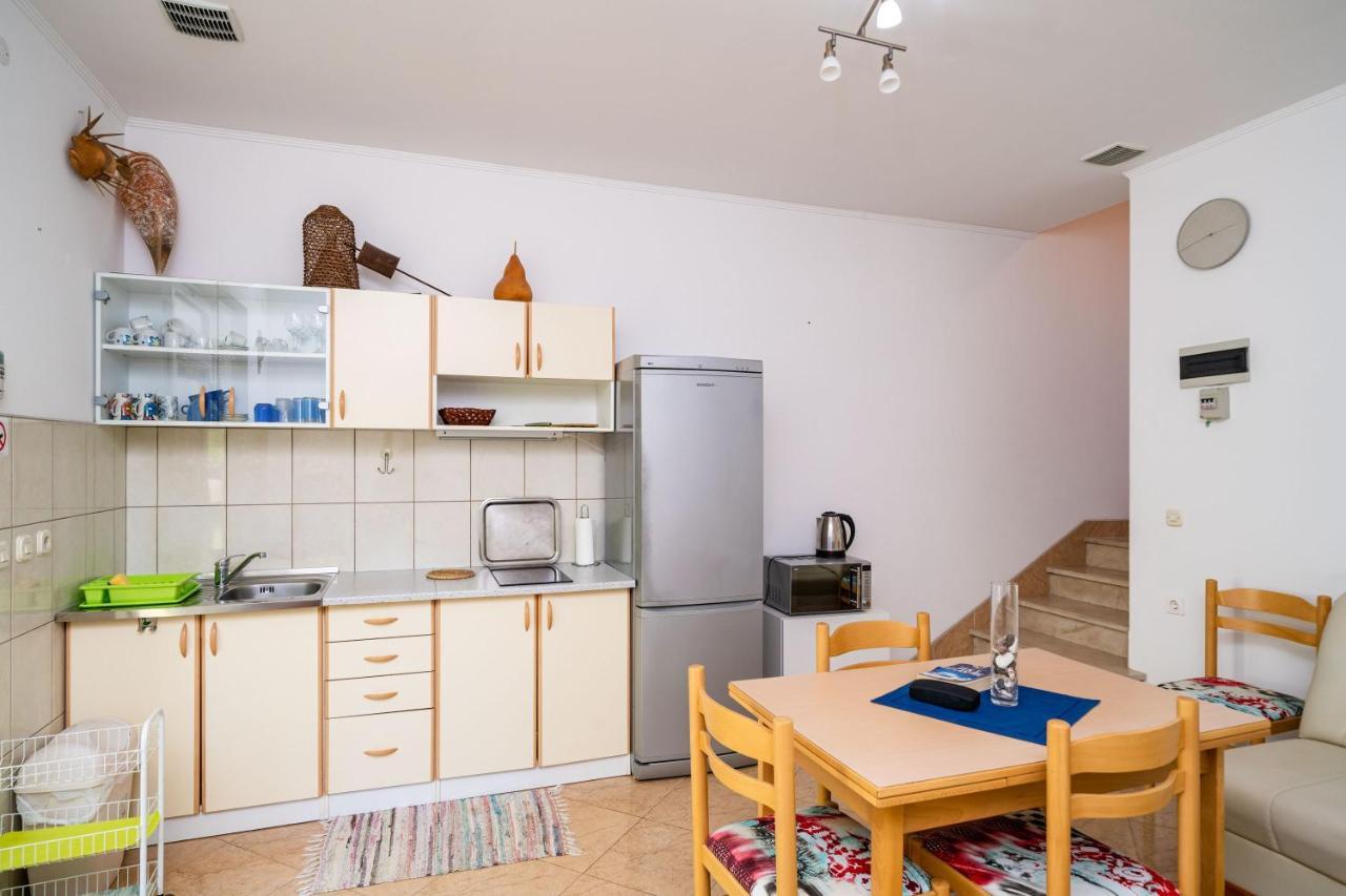 Apartments By The Sea Zuljana, Peljesac - 10233 エクステリア 写真