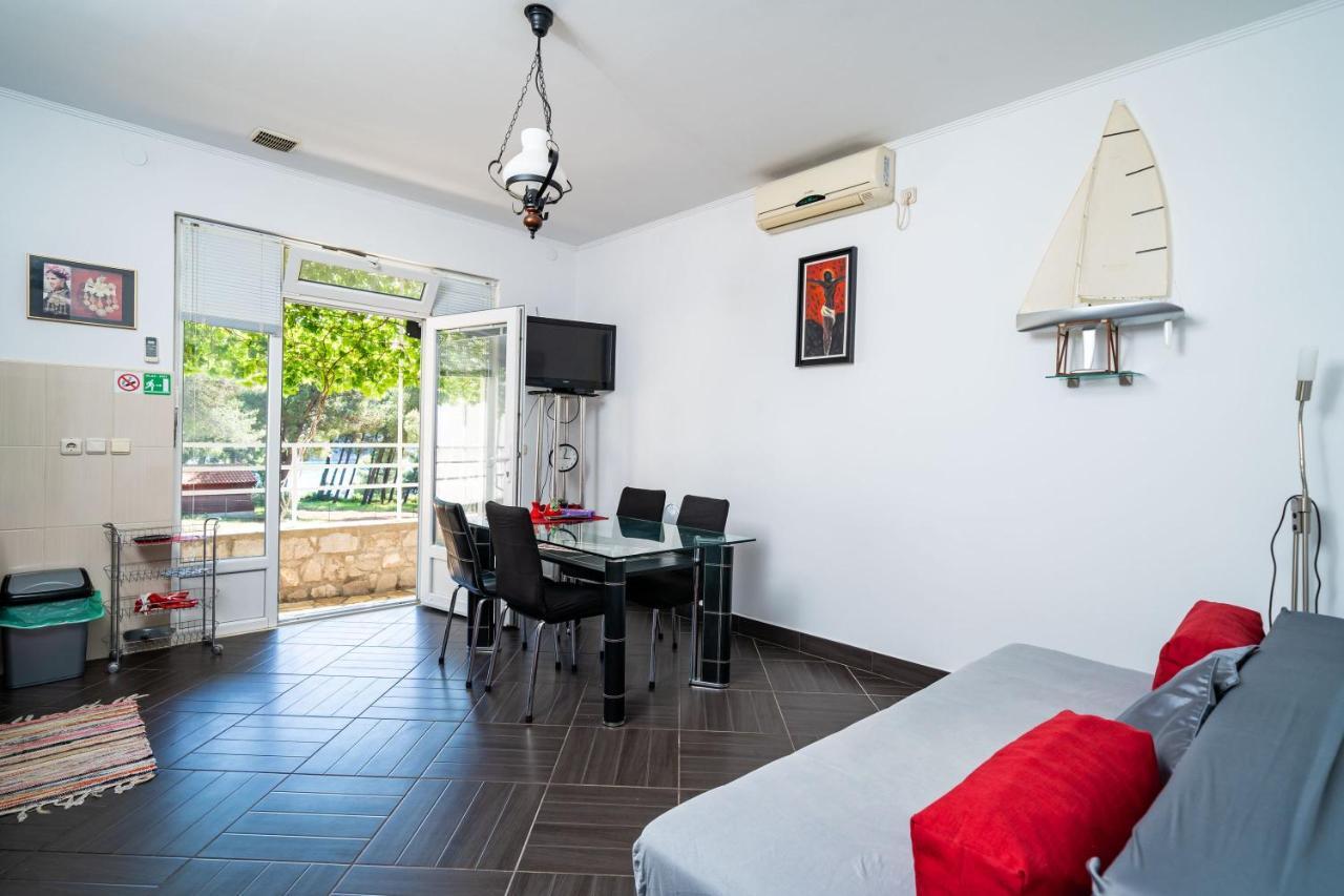 Apartments By The Sea Zuljana, Peljesac - 10233 エクステリア 写真